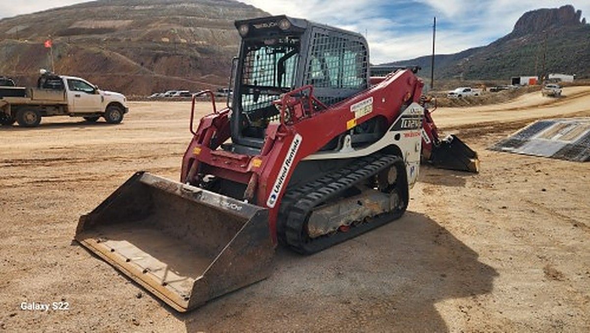 TAKEUCHI TL12V2-CR photo 8