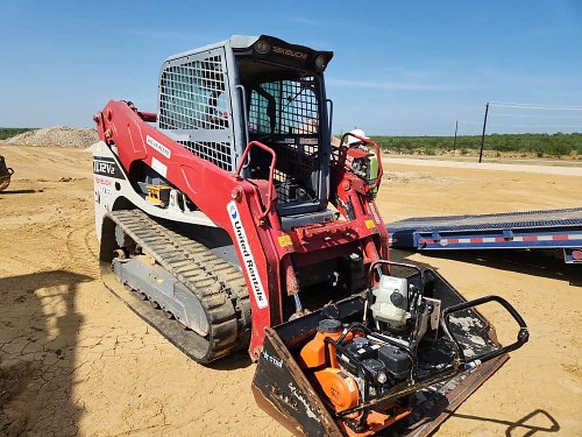 TAKEUCHI TL12V2-CR photo 5