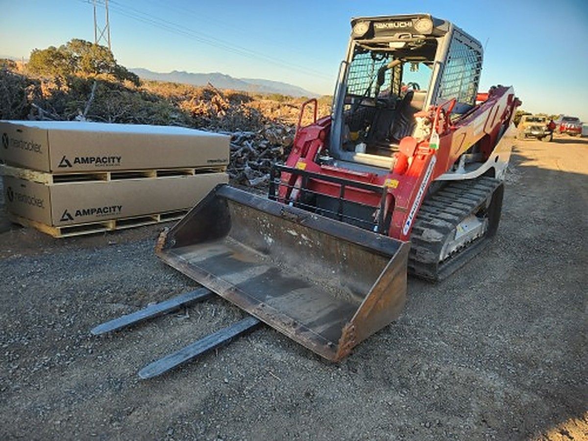 TAKEUCHI TL12V2-CR photo 4