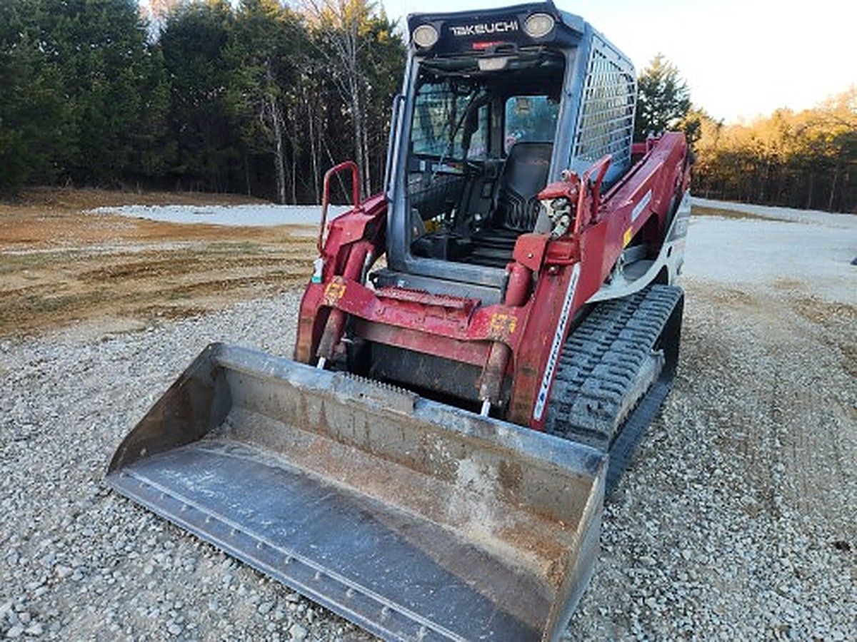 TAKEUCHI TL12V2-CR photo 10