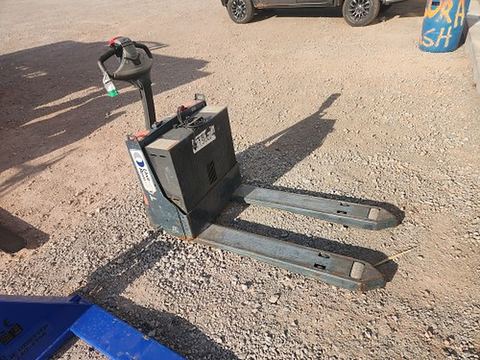 2021 TOYOTA 8HBW23 Jack Pallet 4000-4500# Electric