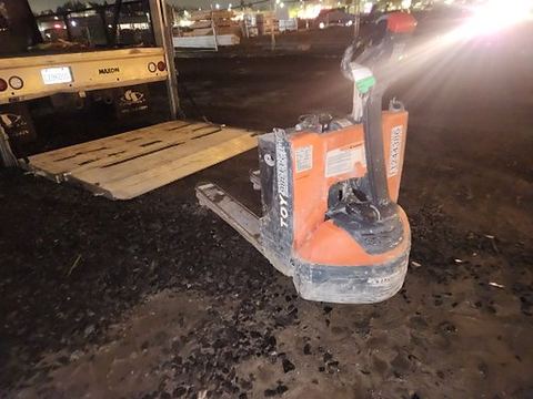 2021 TOYOTA 8HBW23 Jack Pallet 4000-4500# Electric