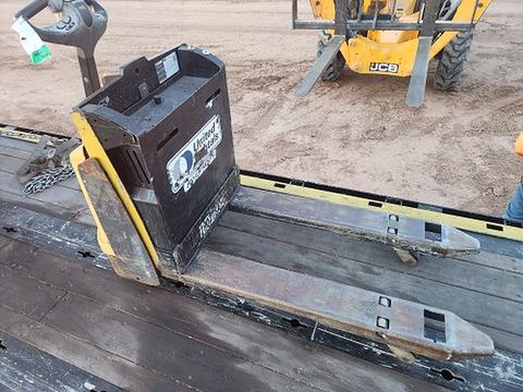 2021 YALE MPB045VG Jack Pallet 4000-4500# Electric