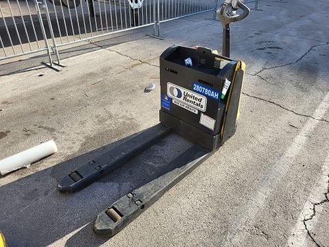 2021 YALE MPB045VG Jack Pallet 4000-4500# Electric