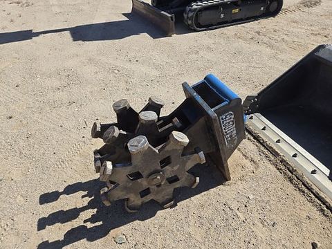 2022 AMERICAN DC-16SKH Mini Excavator 16" Compaction Wheel
