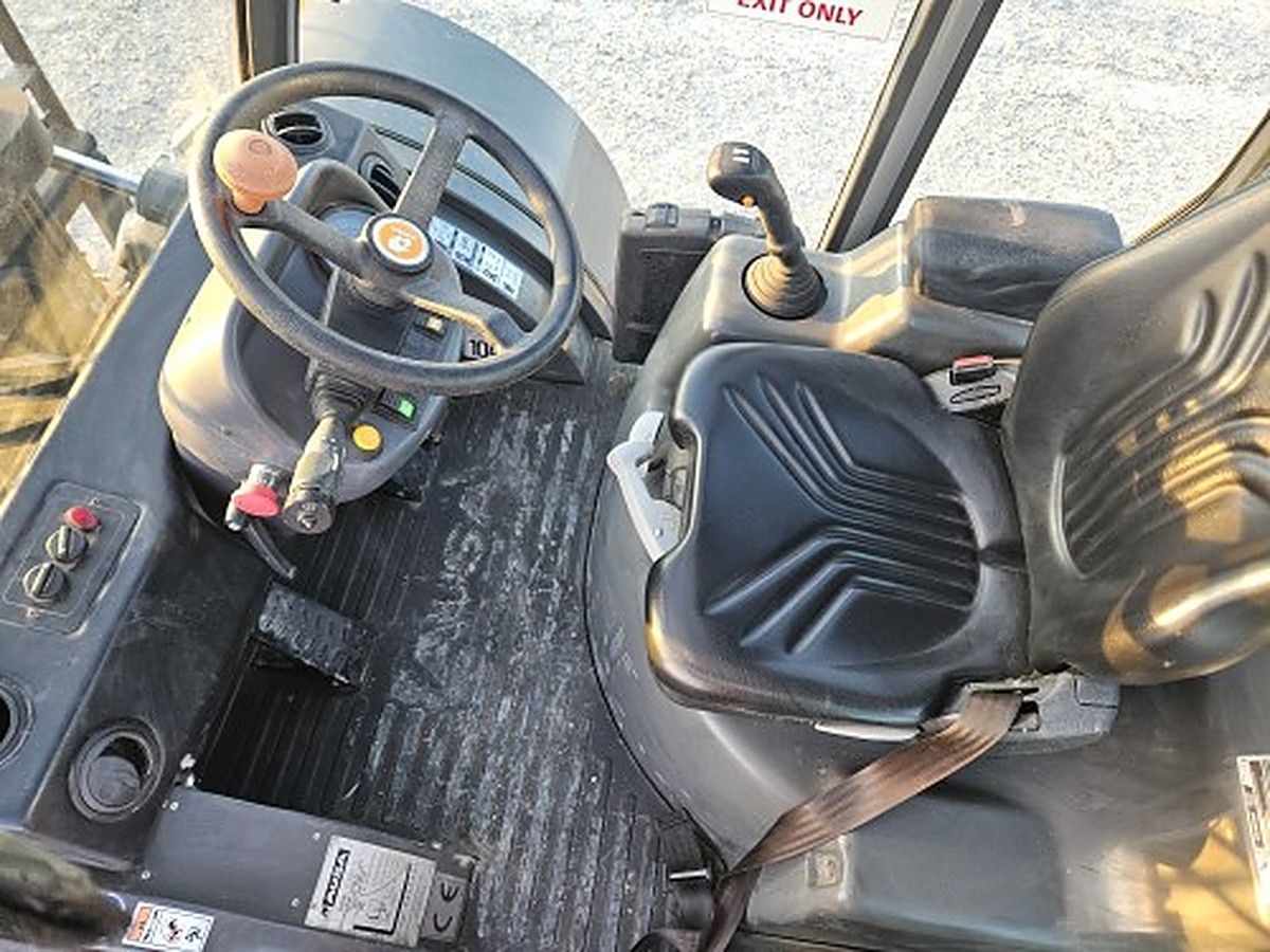 AUSA C400HX4 photo 2