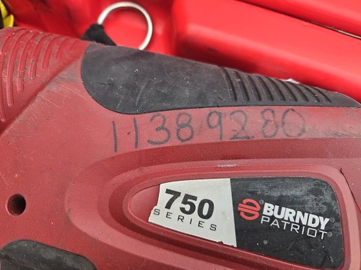 BURNDY PAT750LI photo 2