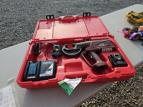 2022 BURNDY PAT750LI Crimper Cable Cordless 12 Ton