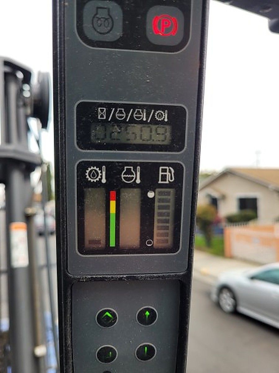 CASE 586H photo 5