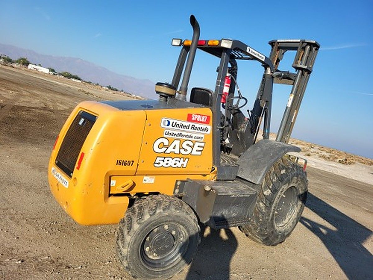 CASE 586H photo 5