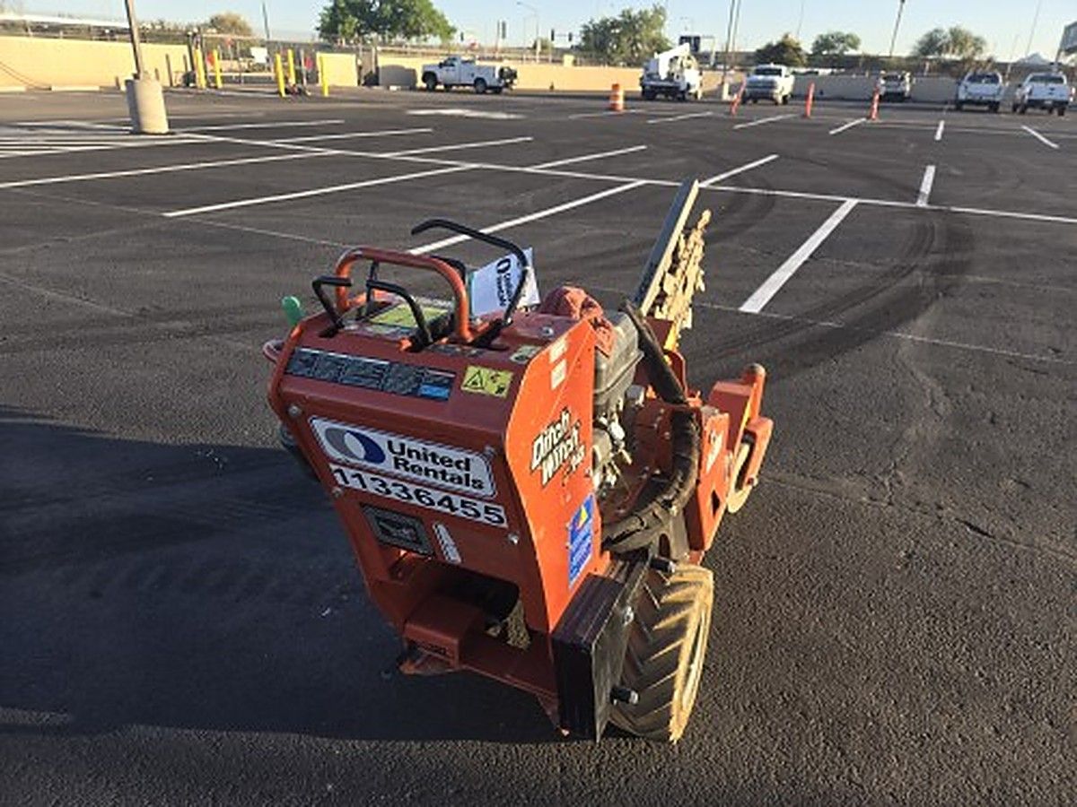 DITCHWITCH C14 photo 6