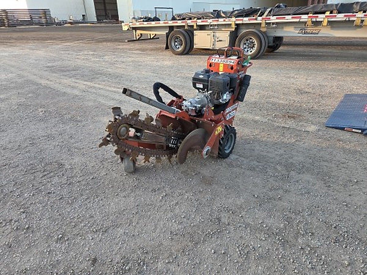 DITCHWITCH C14 photo 3