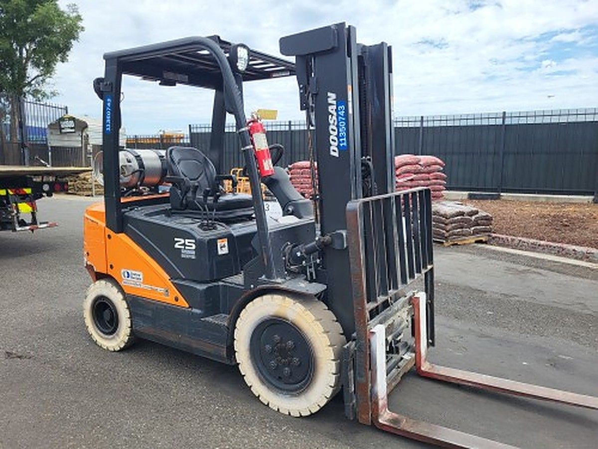 2022 DOOSAN G25P-7DF for sale in Las Vegas, NV