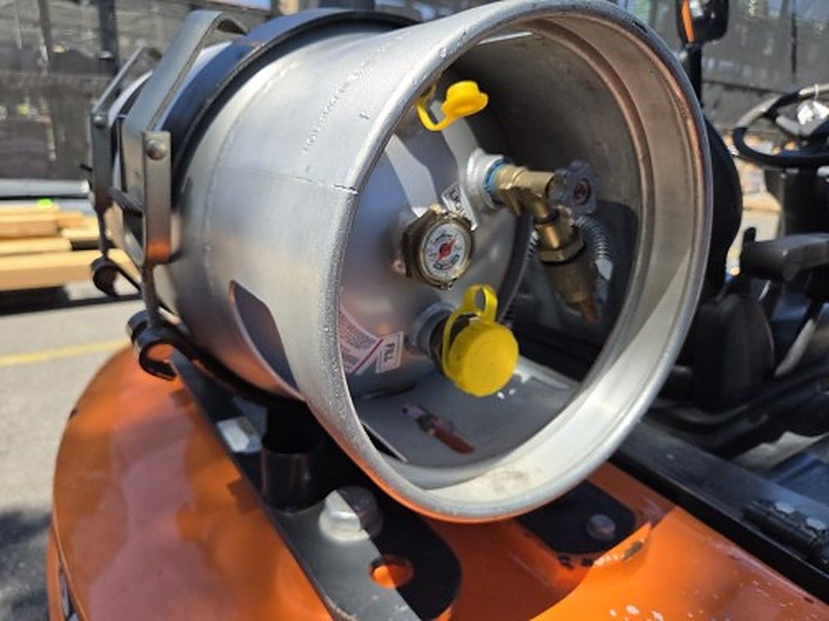 DOOSAN G25P-7DF photo 7