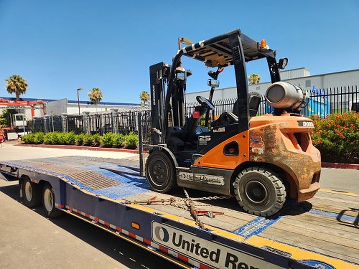 DOOSAN G25P-7DF photo 4