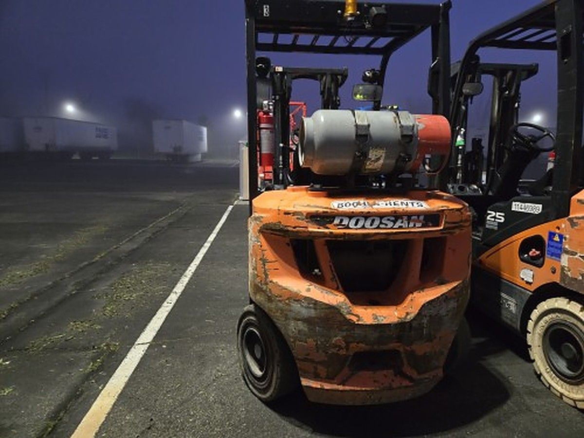 DOOSAN G25P-7DF photo 5