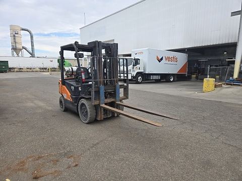 2022 DOOSAN G25P-7DF Forklift Whse 5000# Gas/Lp