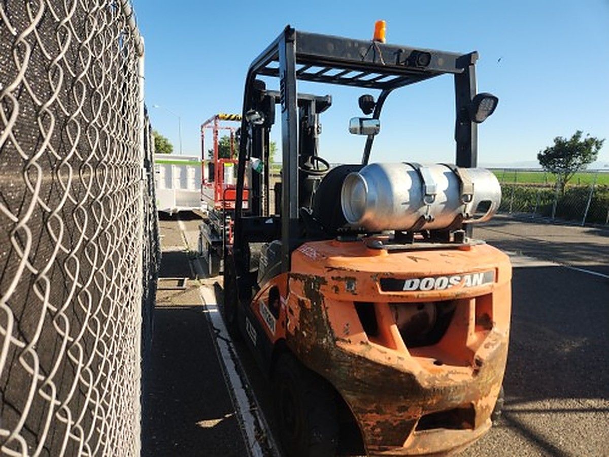 2022 DOOSAN G25P-7DF for sale in Las Vegas, NV