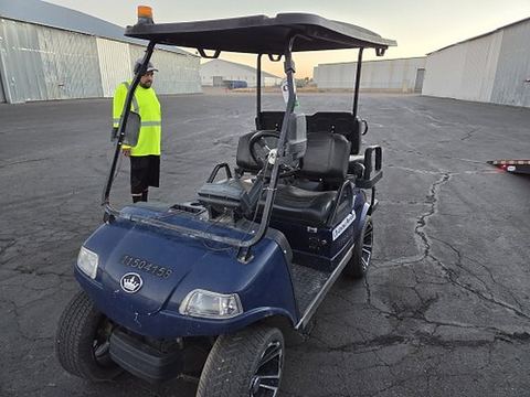 2022 EVOLUTION CLASSIC 4 PRO Golf Cart Electric