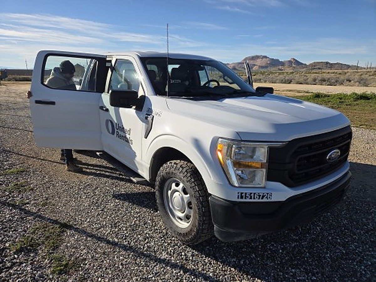 FORD F150CREWXLG4WD photo 2