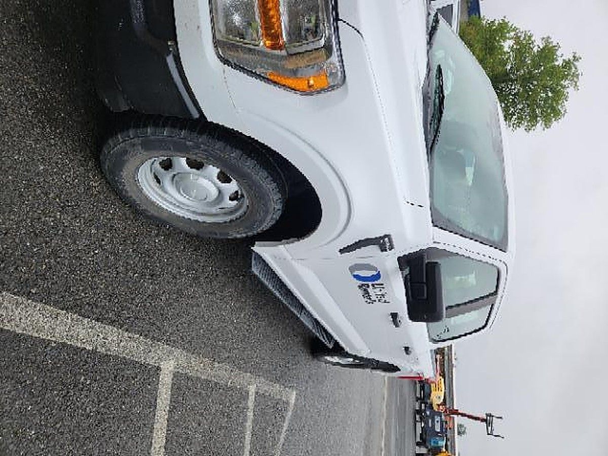 FORD F150CREWXLG4WD photo 3