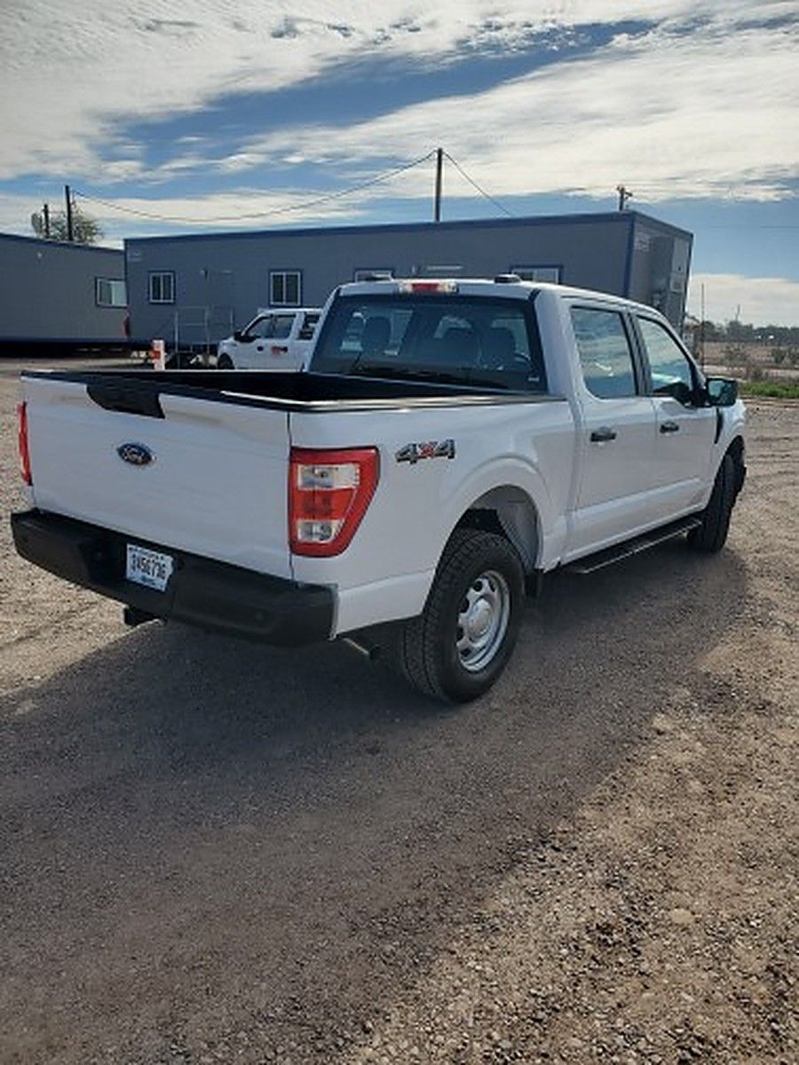 FORD F150CREWXLG4WD photo 2