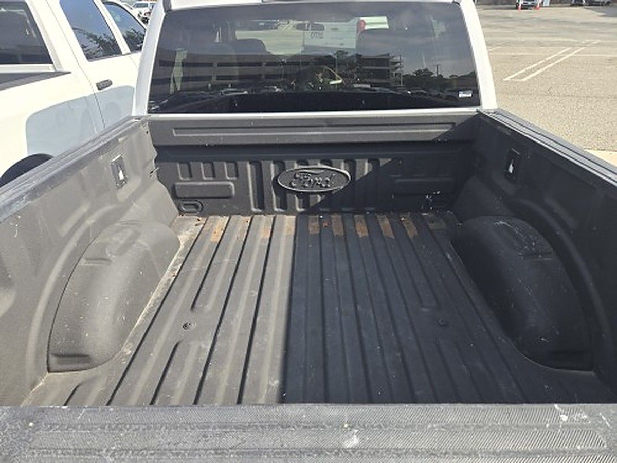FORD F150CREWXLTG4WD photo 2
