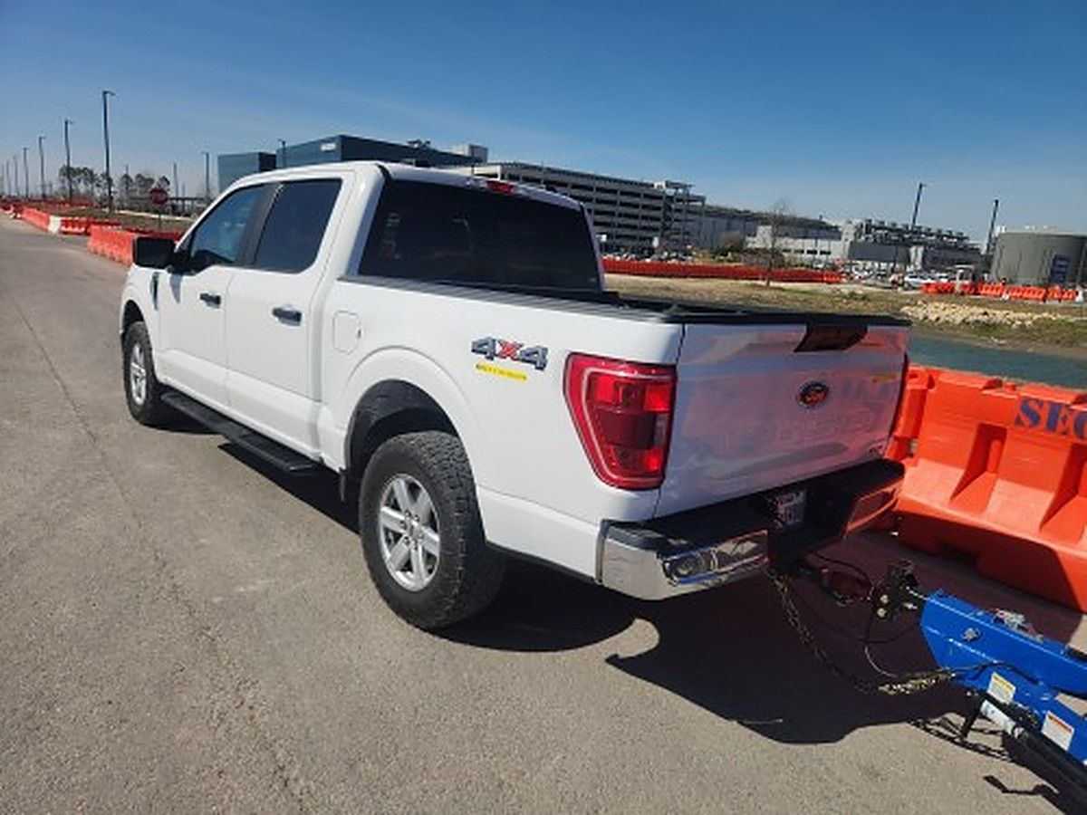 FORD F150CREWXLTG4WD photo 3