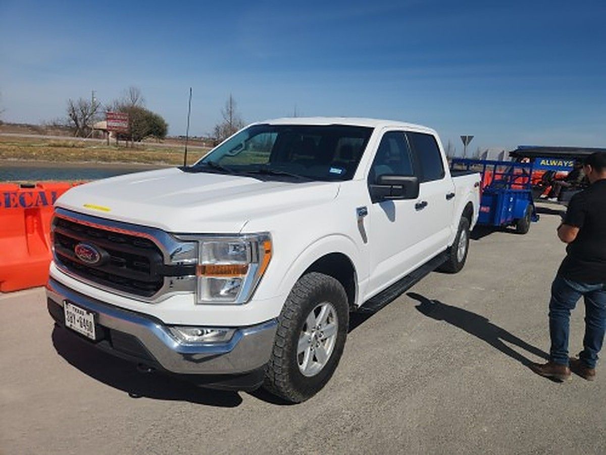 FORD F150CREWXLTG4WD photo 4