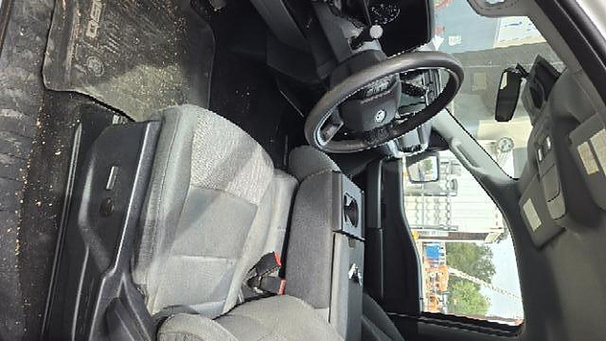 FORD F150CREWXLTG4WD photo 6