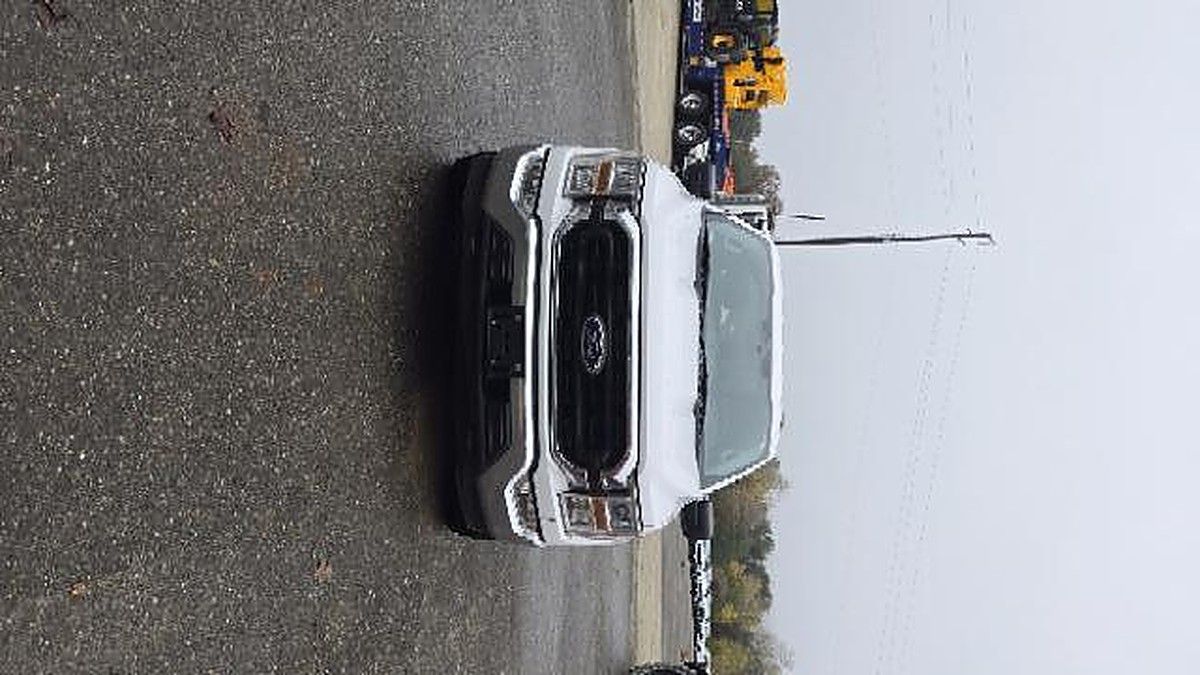 FORD F150CREWXLTG4WD photo 2