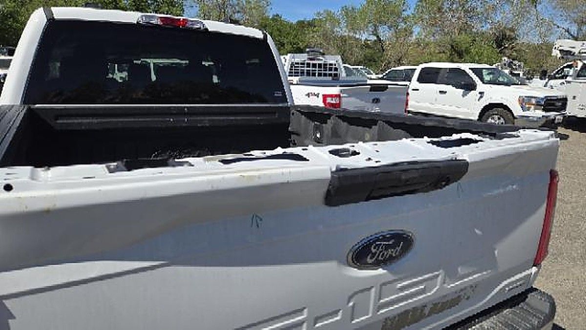 FORD F150CREWXLTG4WD photo 8