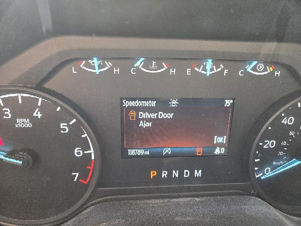 FORD F150CREWXLTG4WD photo 16