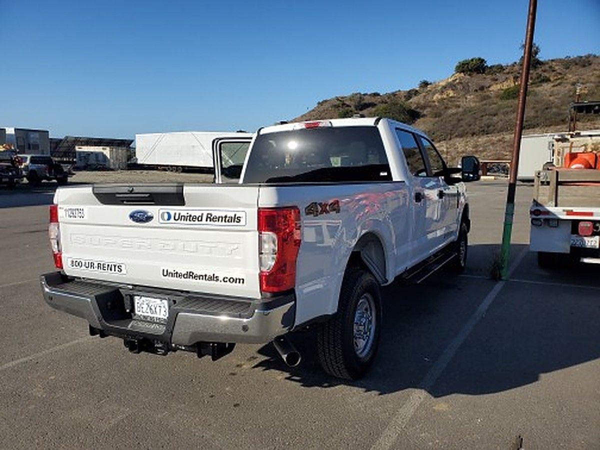 FORD F250CREWXLG4WD photo 3