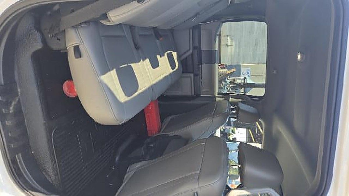 FORD F250CREWXLG4WD photo 8