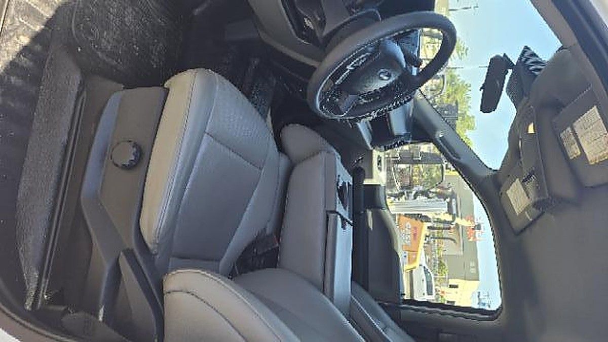FORD F250CREWXLG4WD photo 9