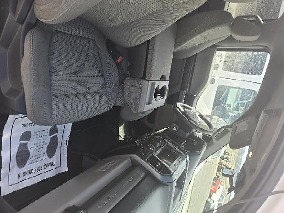FORD F250CREWXLTG4WD photo 5