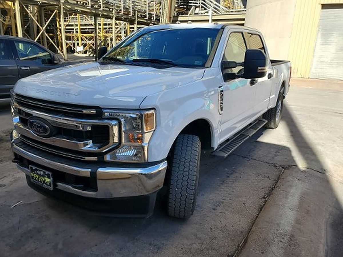 FORD F250CREWXLTG4WD photo 3