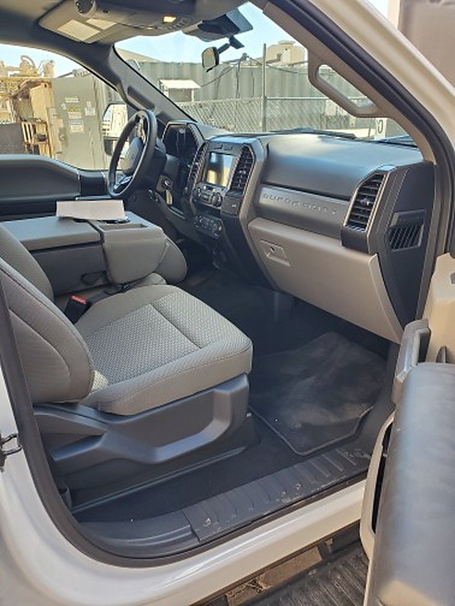 FORD F250CREWXLTG4WD photo 5