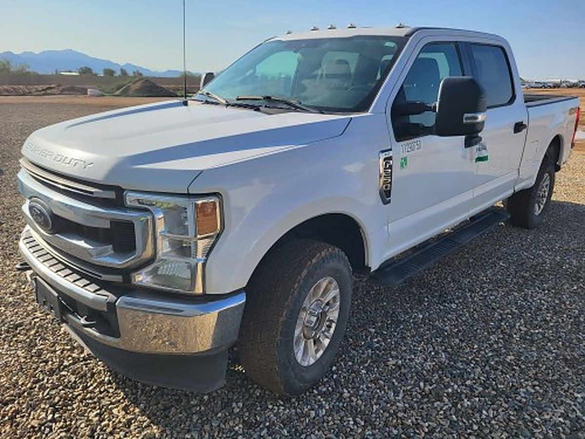 FORD F250CREWXLTG4WD photo 3