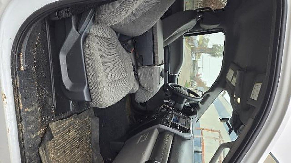 FORD F250CREWXLTG4WD photo 9