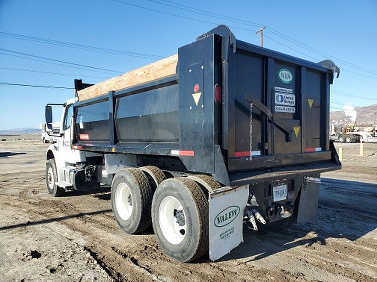 2022 FREIGHTLNR M2 106 DUMP for sale in Las Vegas, NV