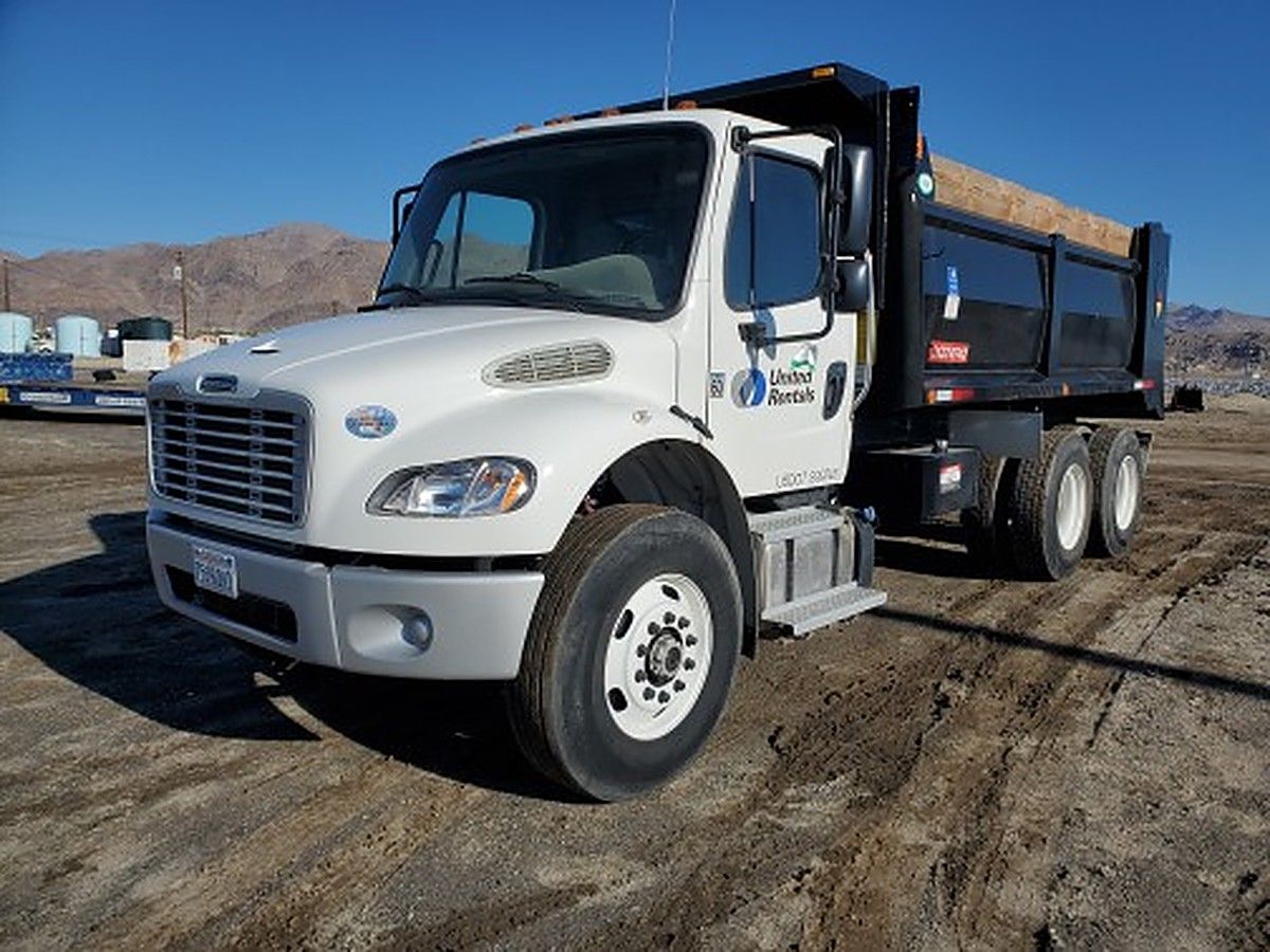 FREIGHTLNR M2 106 DUMP photo 10
