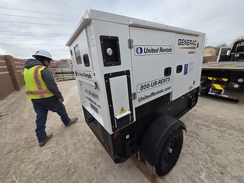 2022 GENERAC MDG25IF4 Generator 19-29 Kva