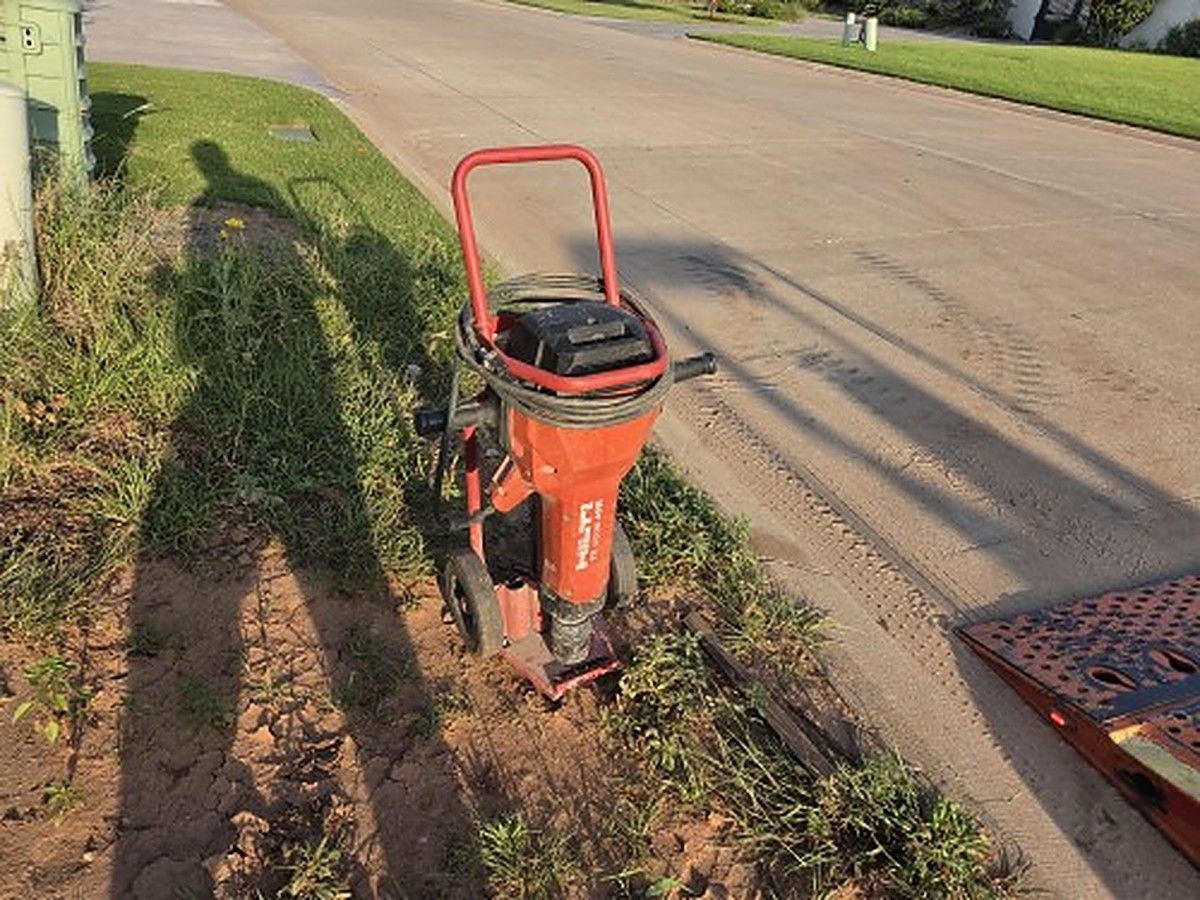HILTI TE 3000-AVR photo 2