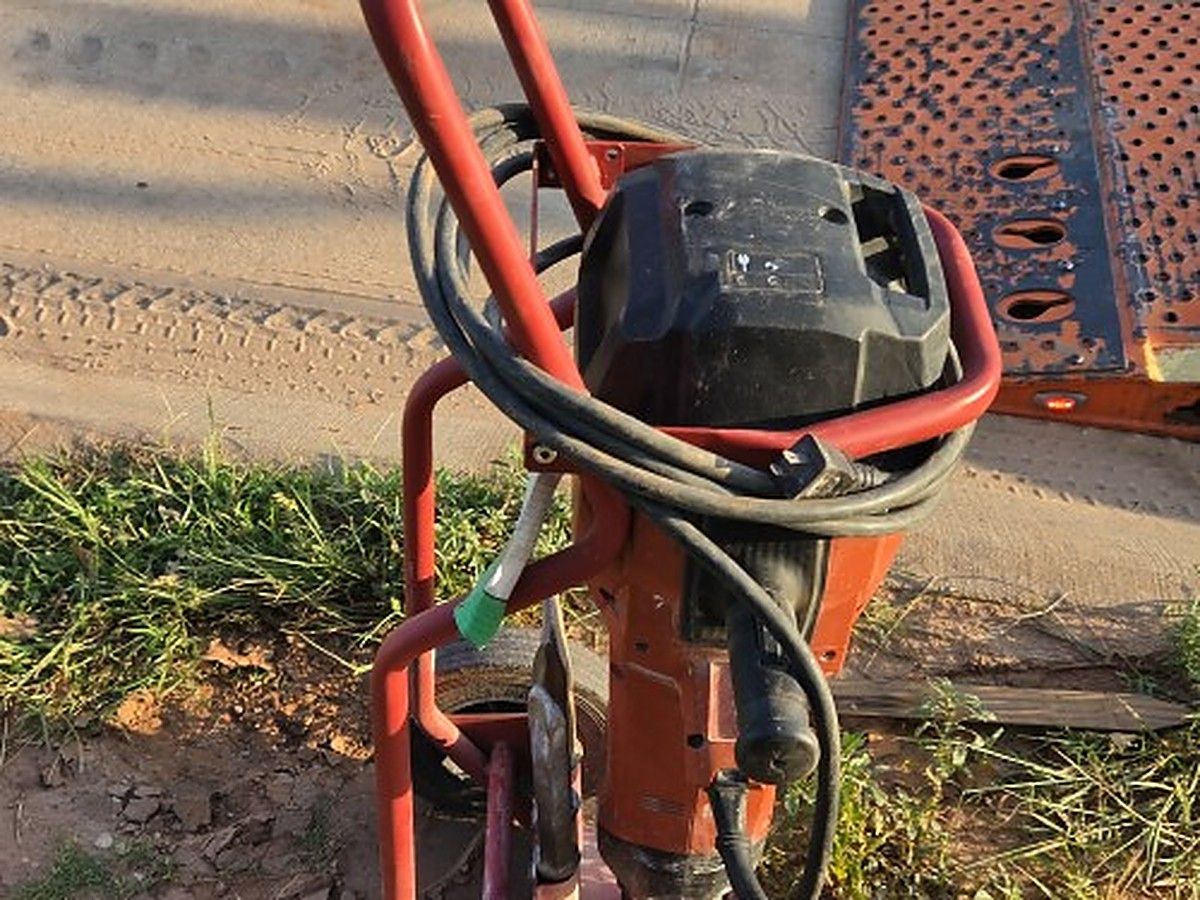HILTI TE 3000-AVR photo 6
