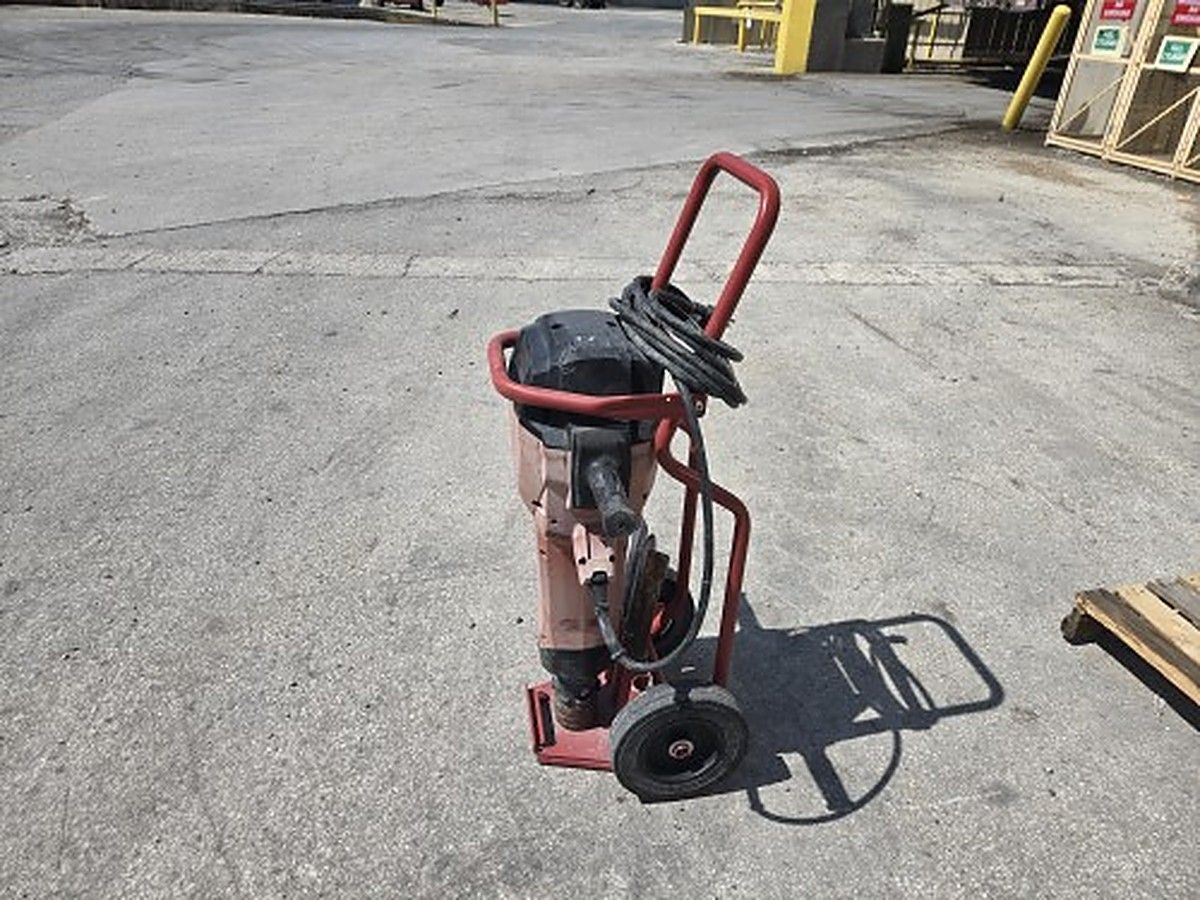 HILTI TE 3000-AVR photo 2