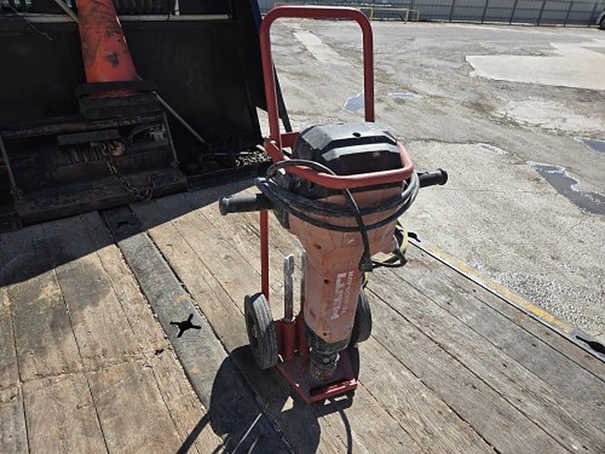 HILTI TE 3000-AVR photo 4