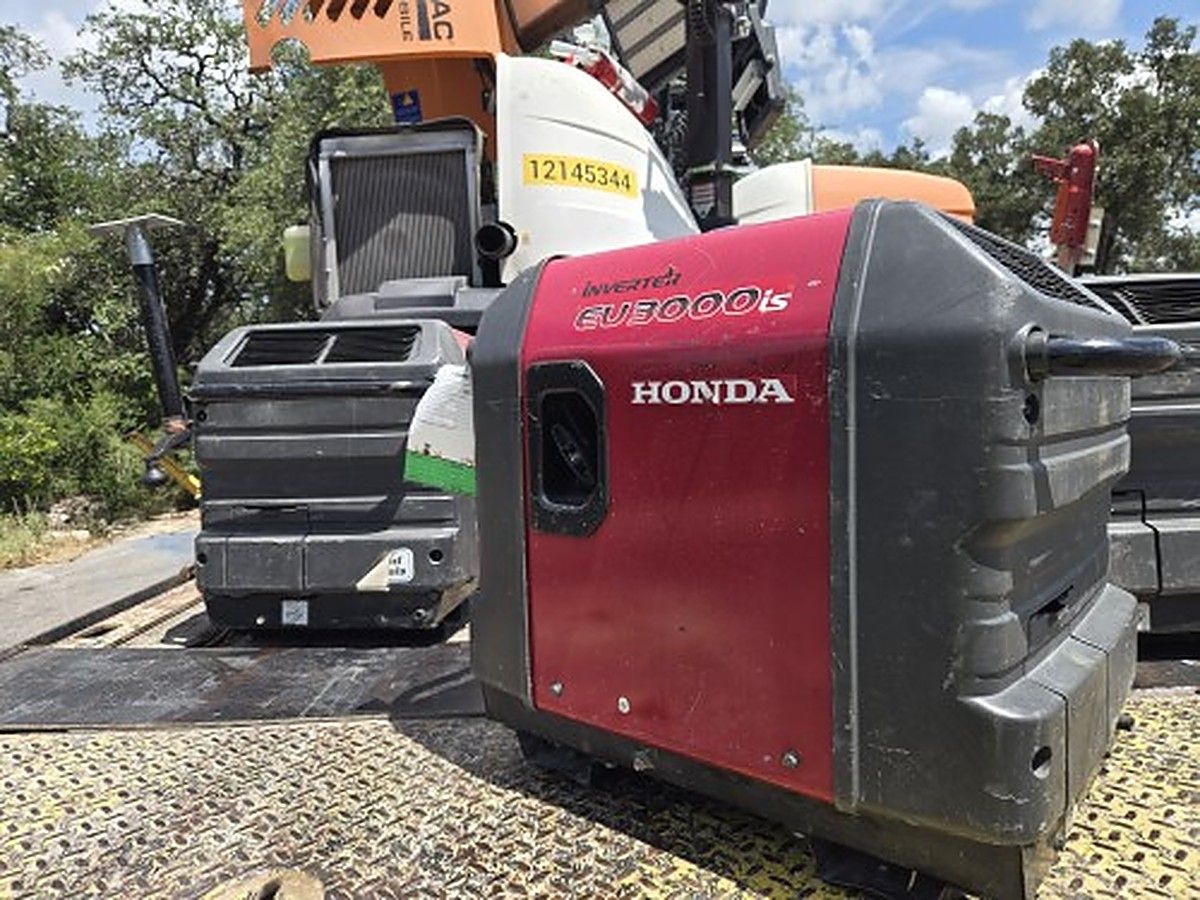 HONDA EU3000IS1AN photo 2