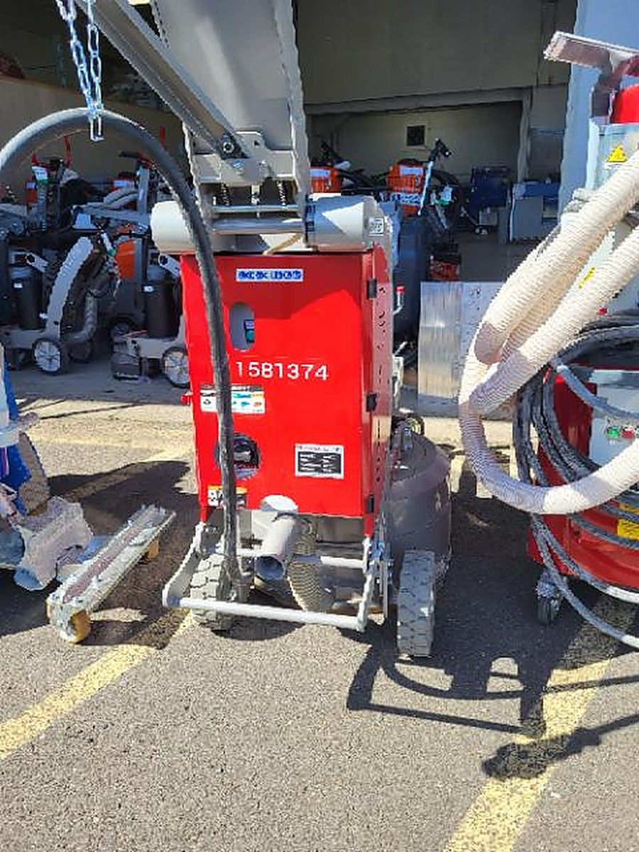 HUSQVARNA BMG-780 photo 2